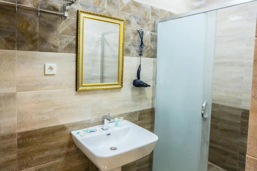 Prestige Boutique Hotel Baku 3*,
